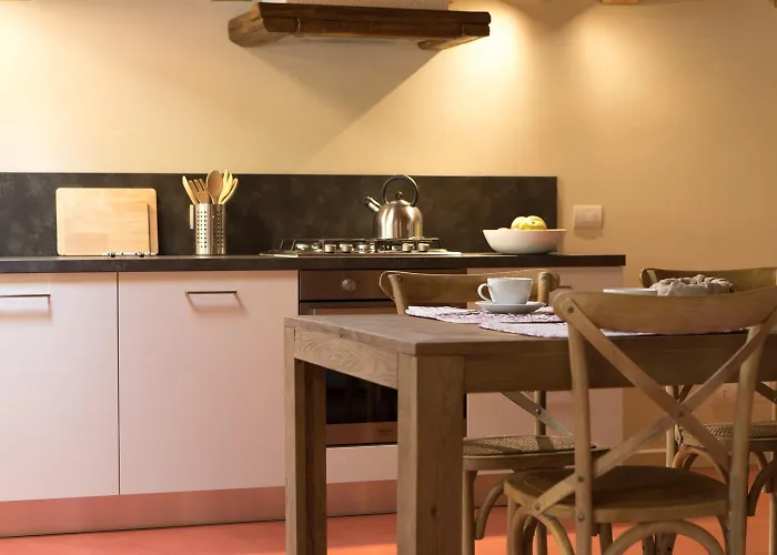 Апартаменты L'atelier Du Temps - Le Matin Clair Аоста